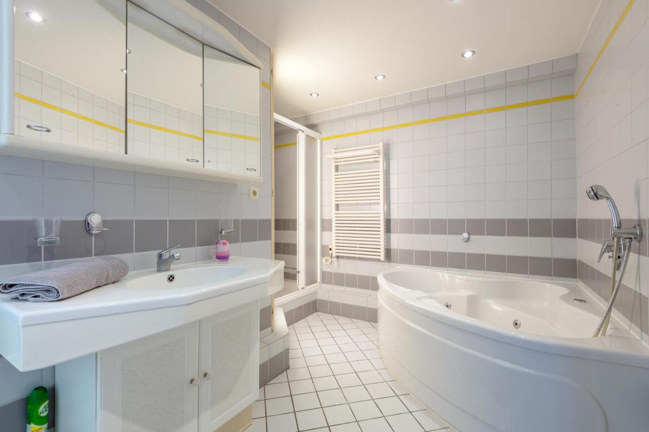 Ferienwohnung Rose - Piscine Partagee - Proche Europa Park Hessenheim Exterior foto